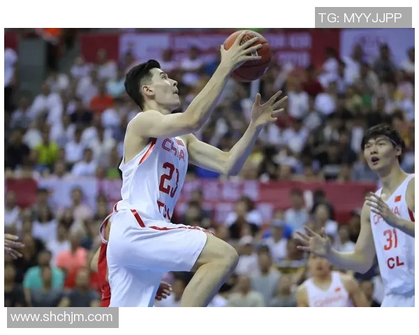 中国男篮红队迎战韩国队全力争胜展现团队精神与竞技实力 中国男篮红队迎战韩国队全力争胜展现团队精神与竞技实力