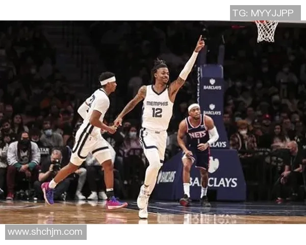 篮网与灰熊第三节精彩对决分析球员表现与战术调整全解析 篮网与灰熊第三节精彩对决分析球员表现与战术调整全解析