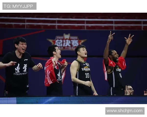 04月14日CBA半决赛精彩对决新疆队迎战辽宁队争夺总决赛席位